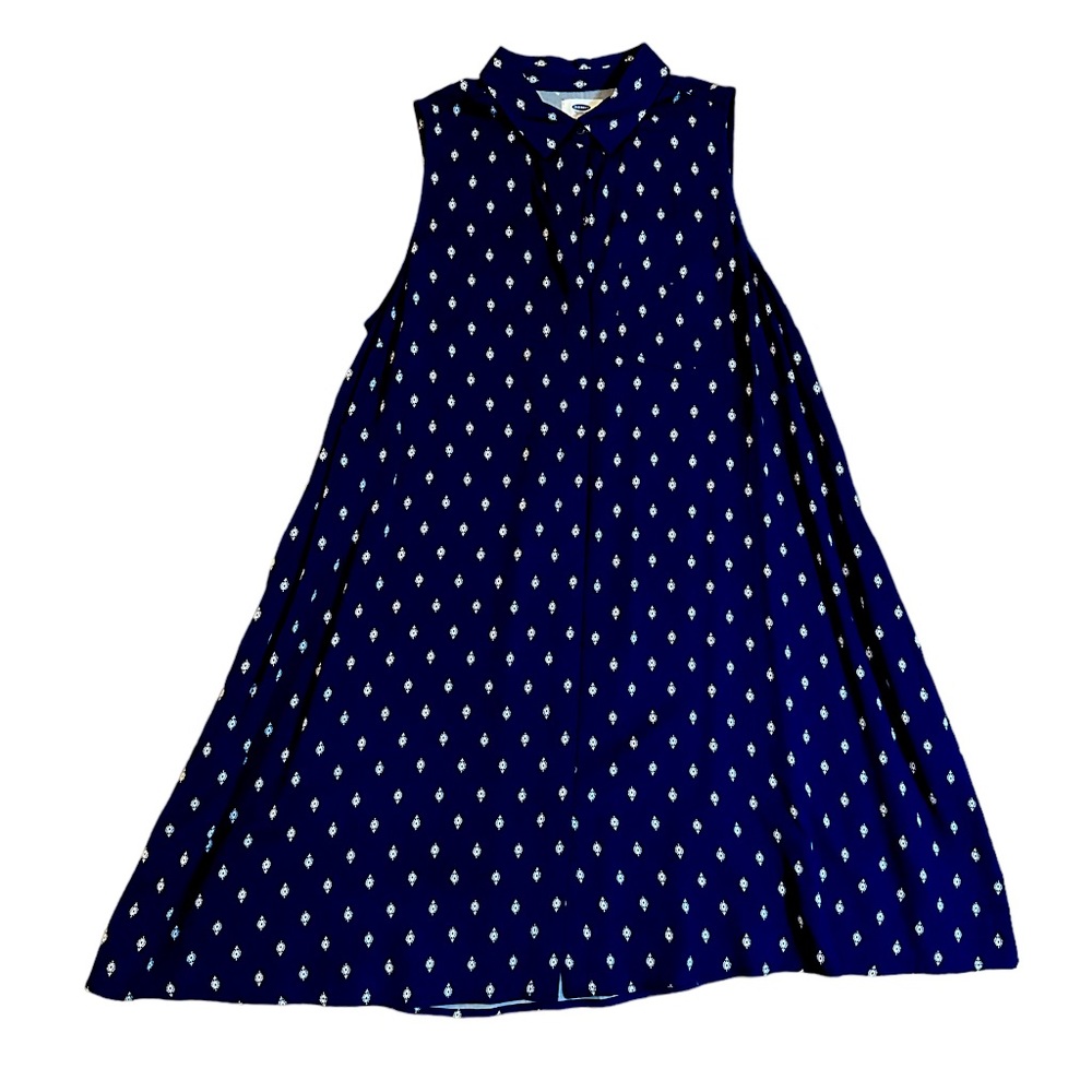 Sleeveless shirt dress